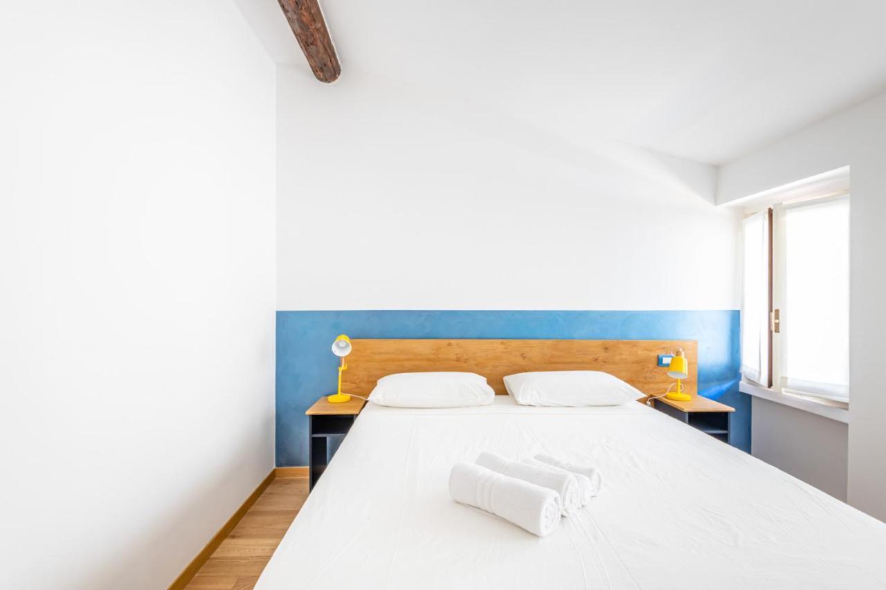 Easylife - Romantico Appartamento Sulla Darsena Милан Экстерьер фото
